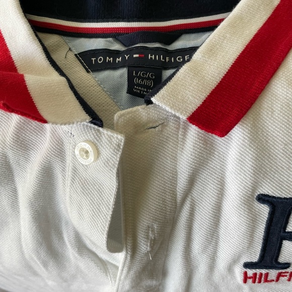 Boys Tommy Hilfiger polo size large(16/18) - Picture 4 of 5